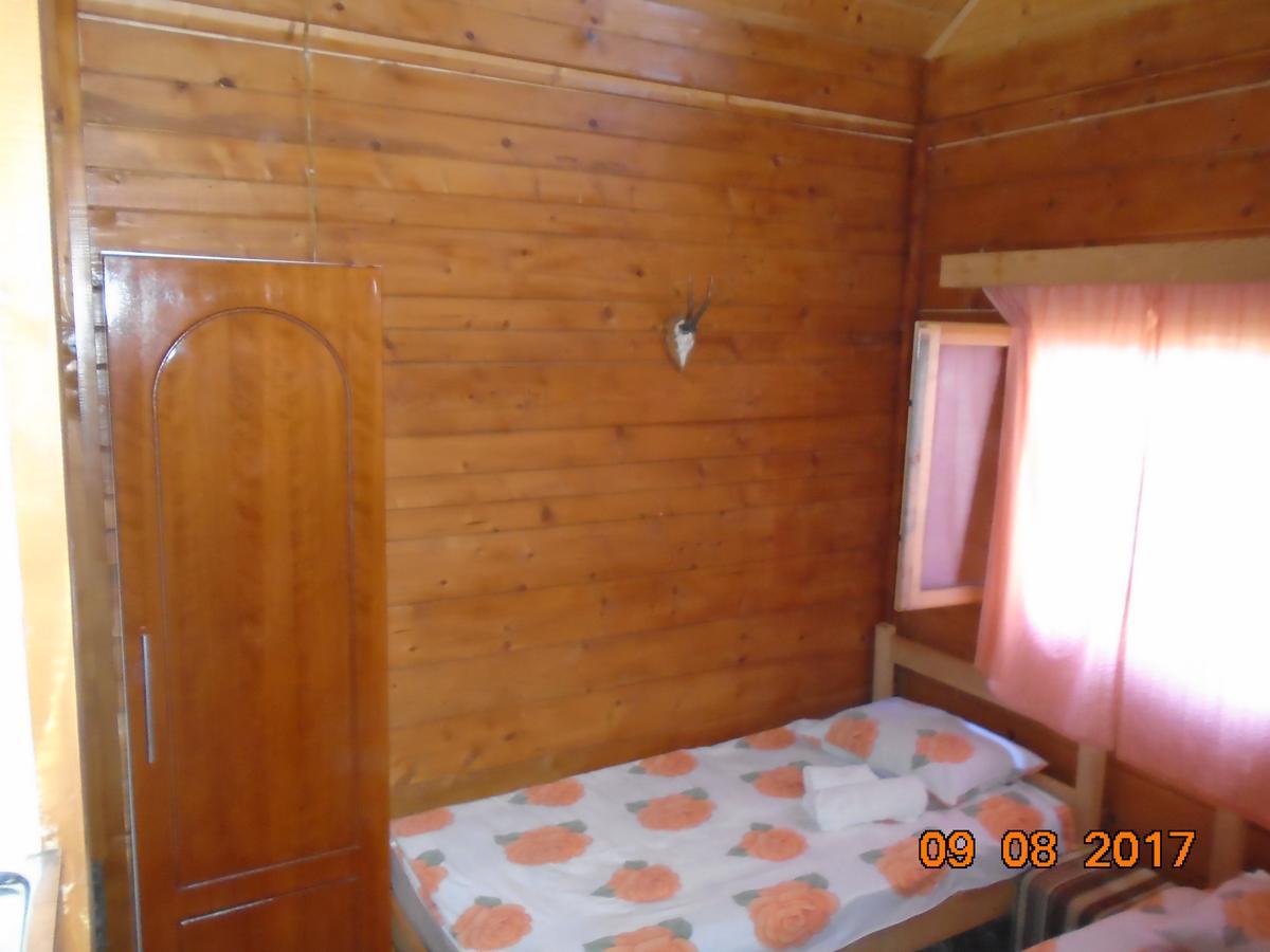 Guesthouse Kuzmanovic Гуча Экстерьер фото
