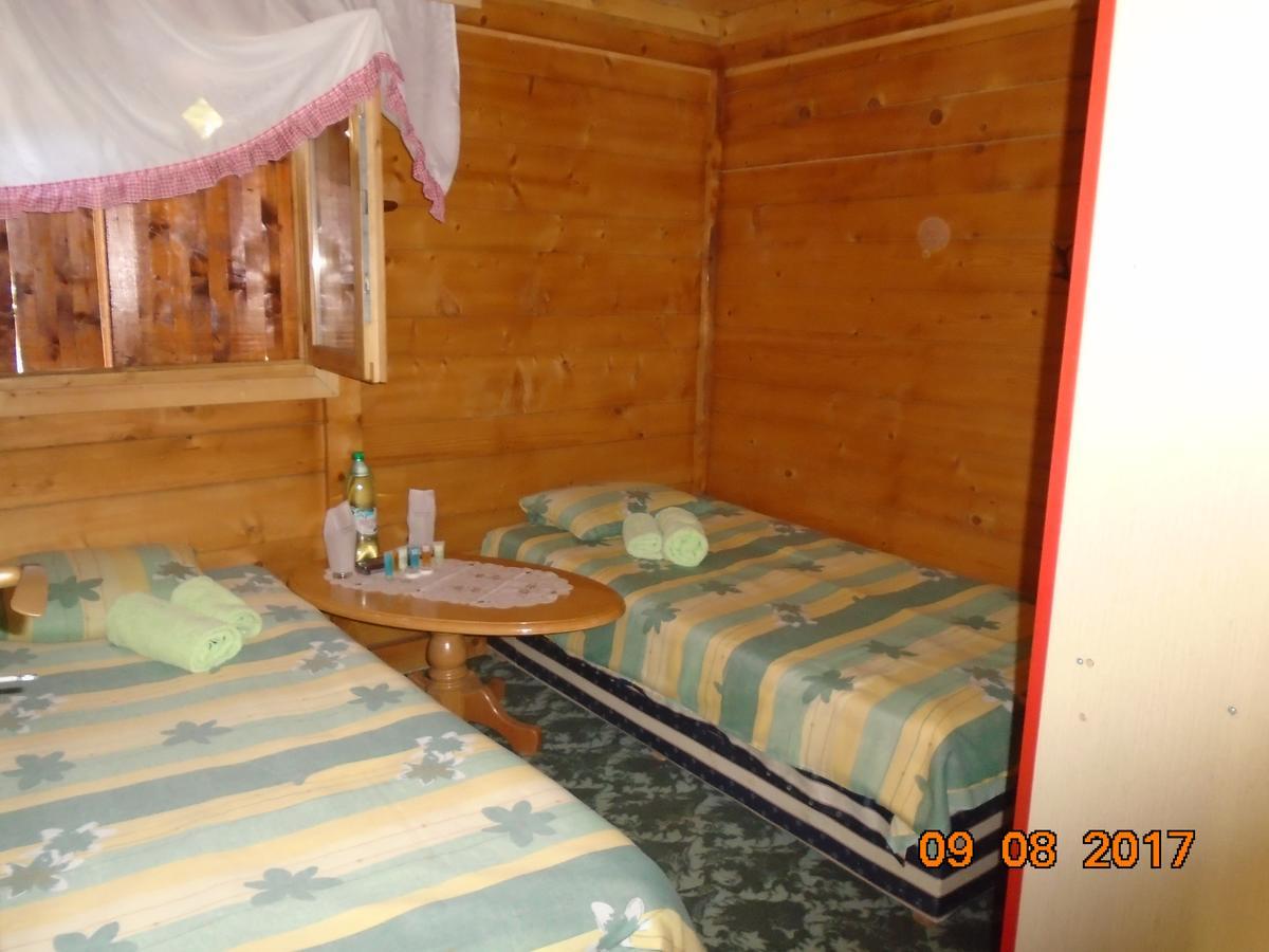 Guesthouse Kuzmanovic Гуча Экстерьер фото
