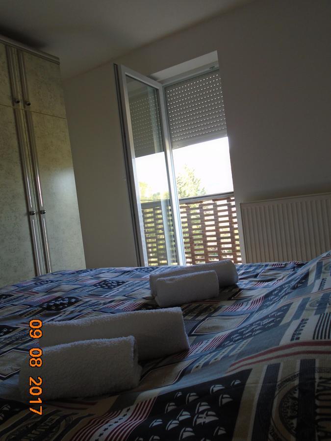 Guesthouse Kuzmanovic Гуча Экстерьер фото
