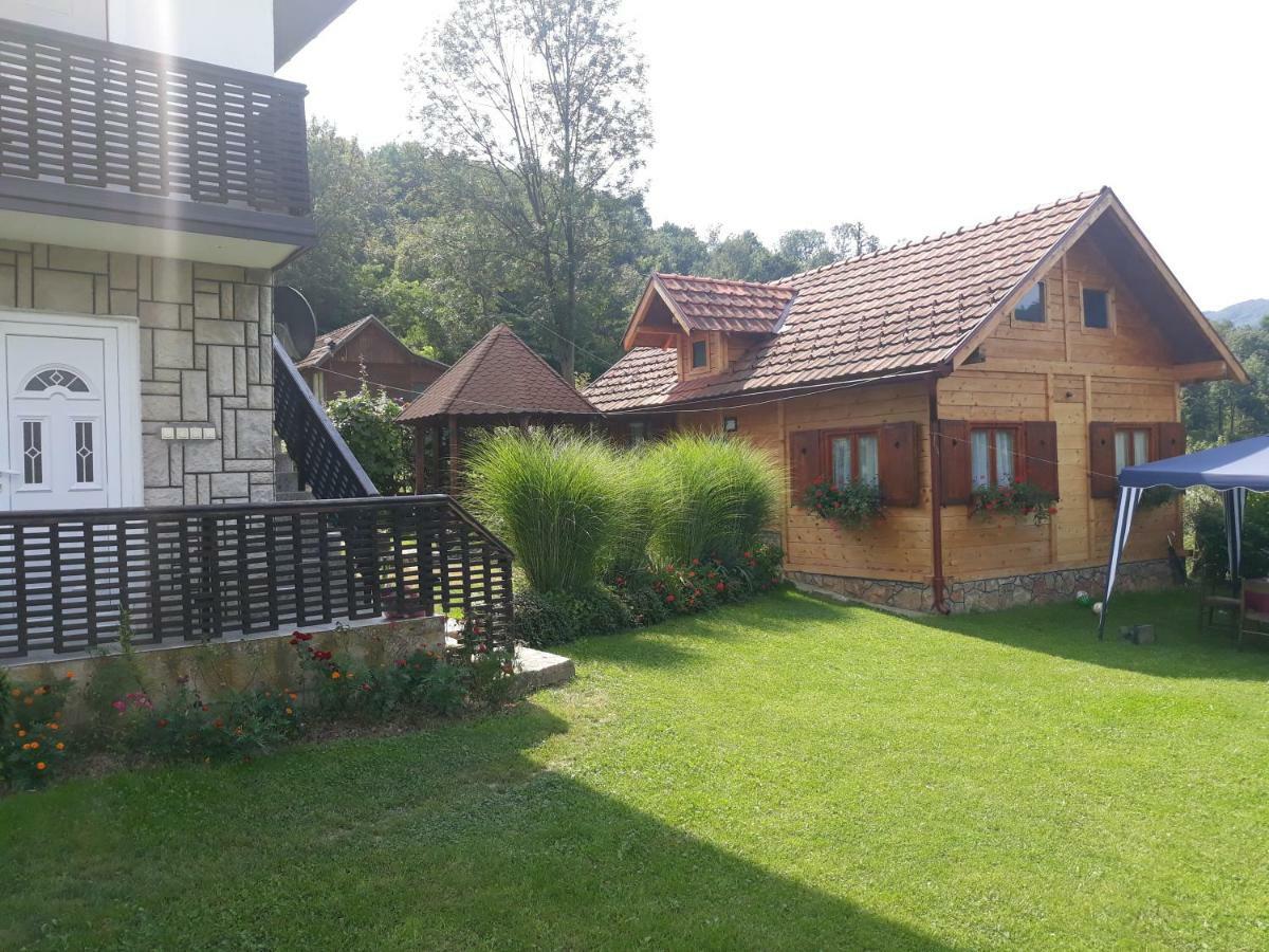 Guesthouse Kuzmanovic Гуча Экстерьер фото