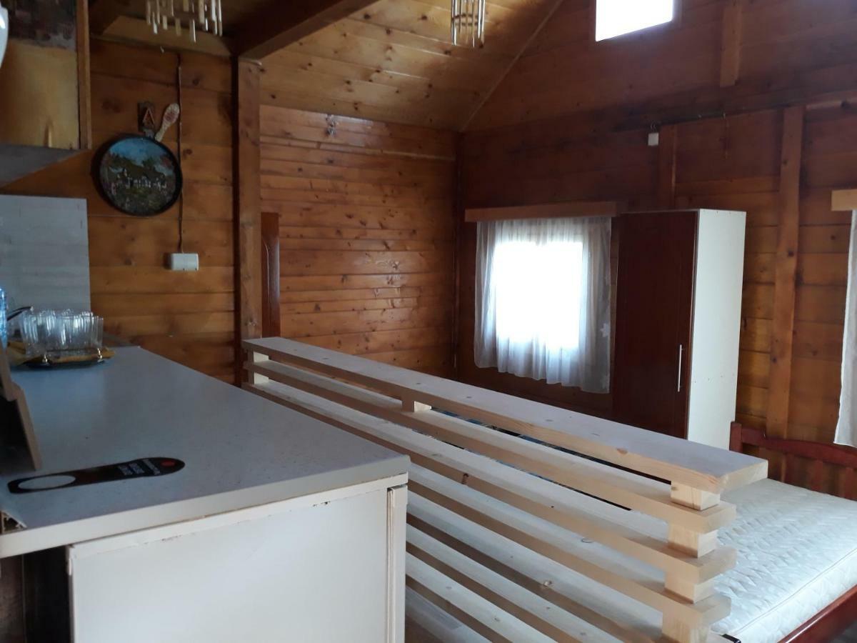 Guesthouse Kuzmanovic Гуча Экстерьер фото