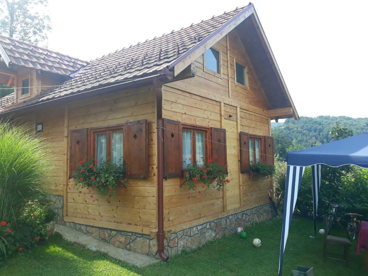 Guesthouse Kuzmanovic Гуча Экстерьер фото
